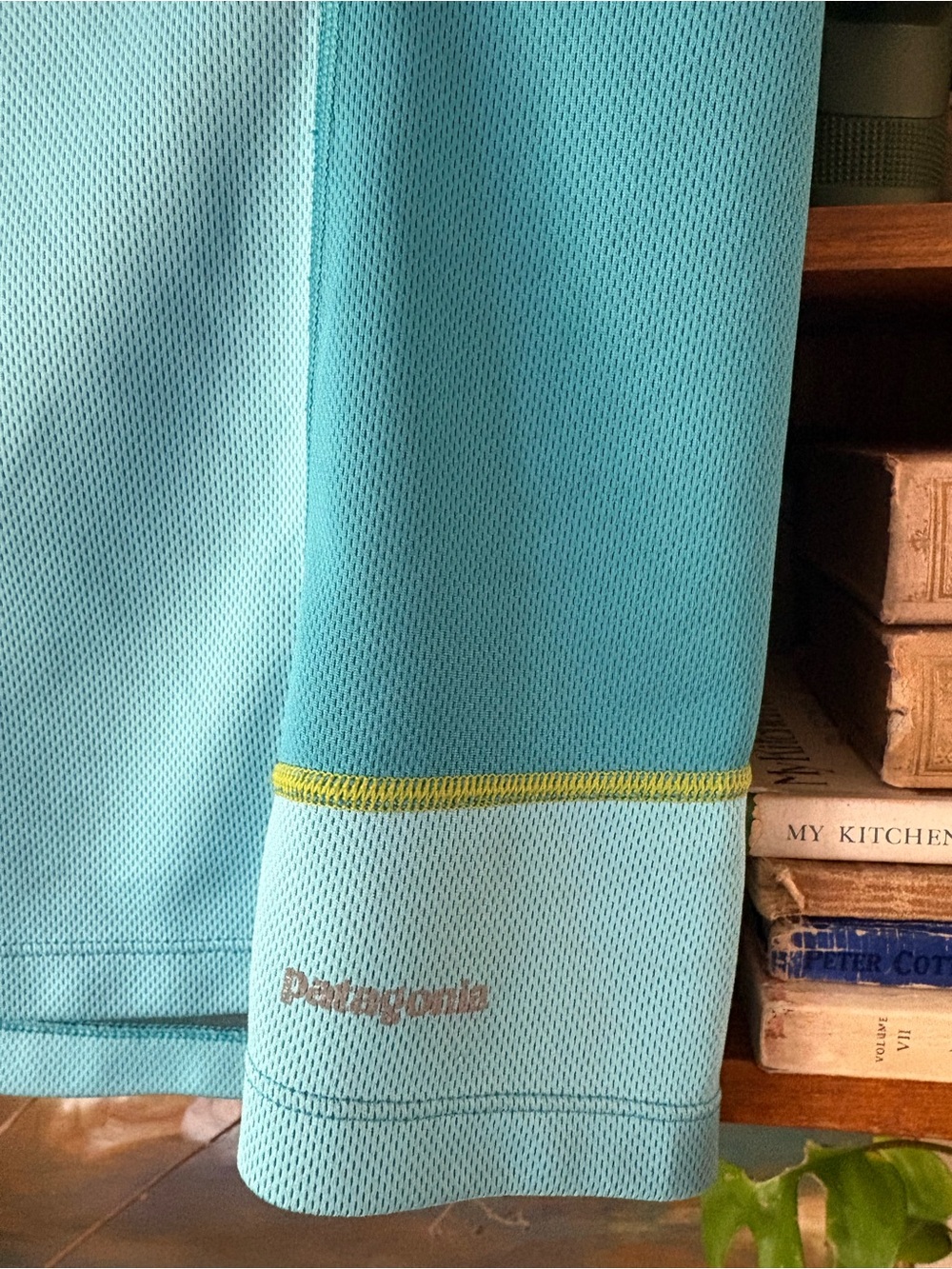 Patagonia GorpCore Dri Fit Short Sleeve S - Picture 2 of 5